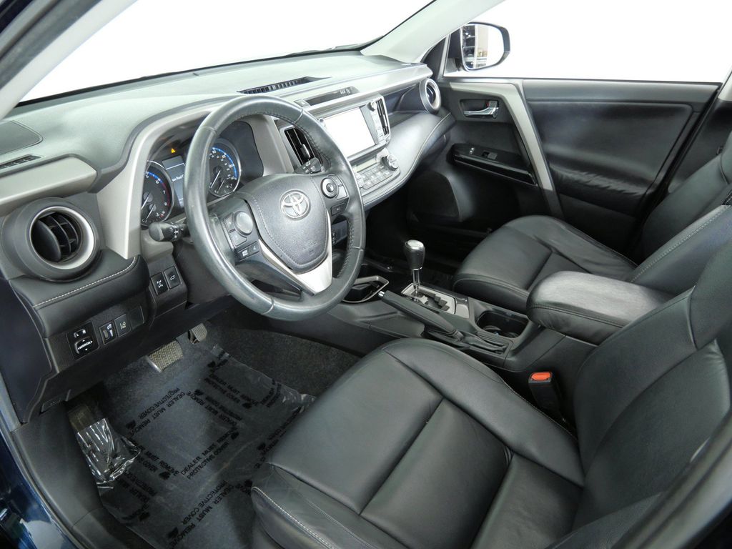 Thumbnail: 2017 Toyota RAV4 - 8