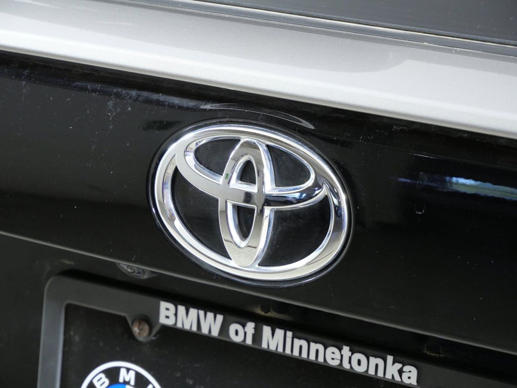 Thumbnail: 2025 Toyota RAV4 - 22