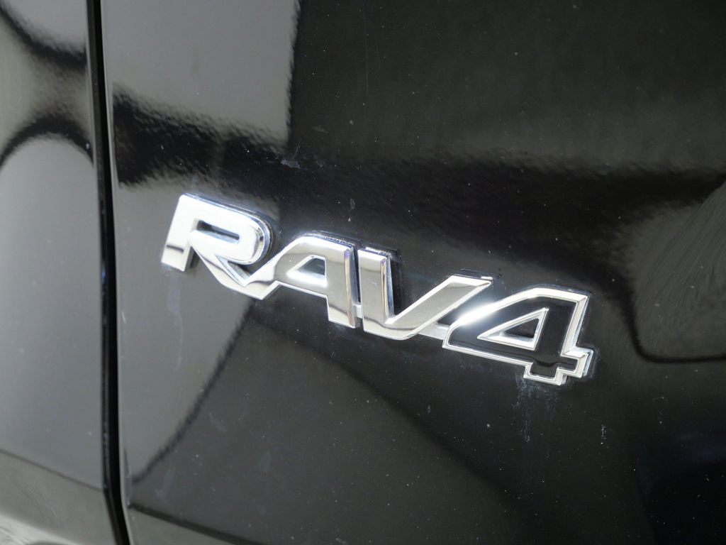 Thumbnail: 2025 Toyota RAV4 - 24