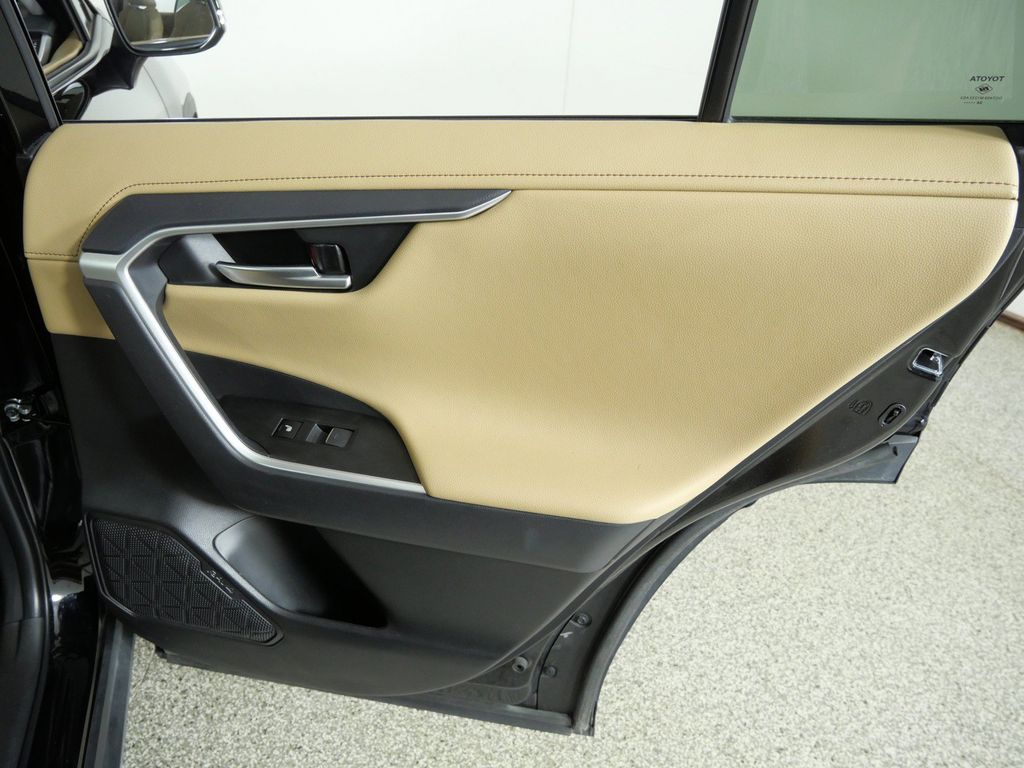 Thumbnail: 2025 Toyota RAV4 - 30