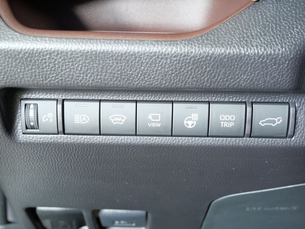 Thumbnail: 2025 Toyota RAV4 - 40