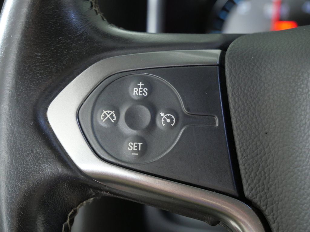 Thumbnail: 2014 Chevrolet Silverado 1500 - 32