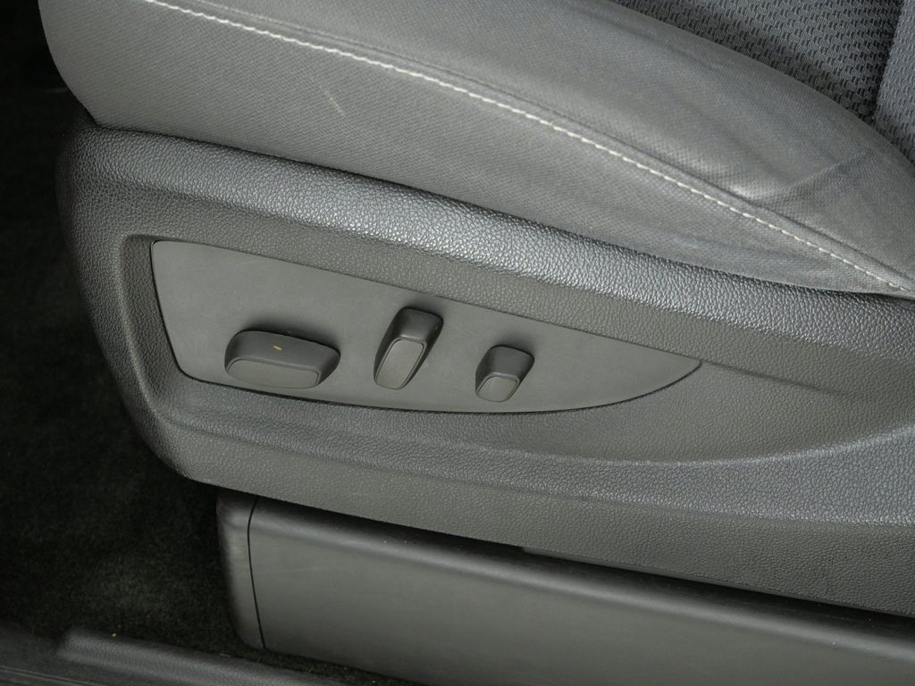 Thumbnail: 2014 Chevrolet Silverado 1500 - 29