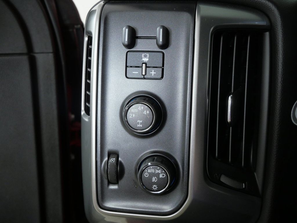 Thumbnail: 2014 Chevrolet Silverado 1500 - 31