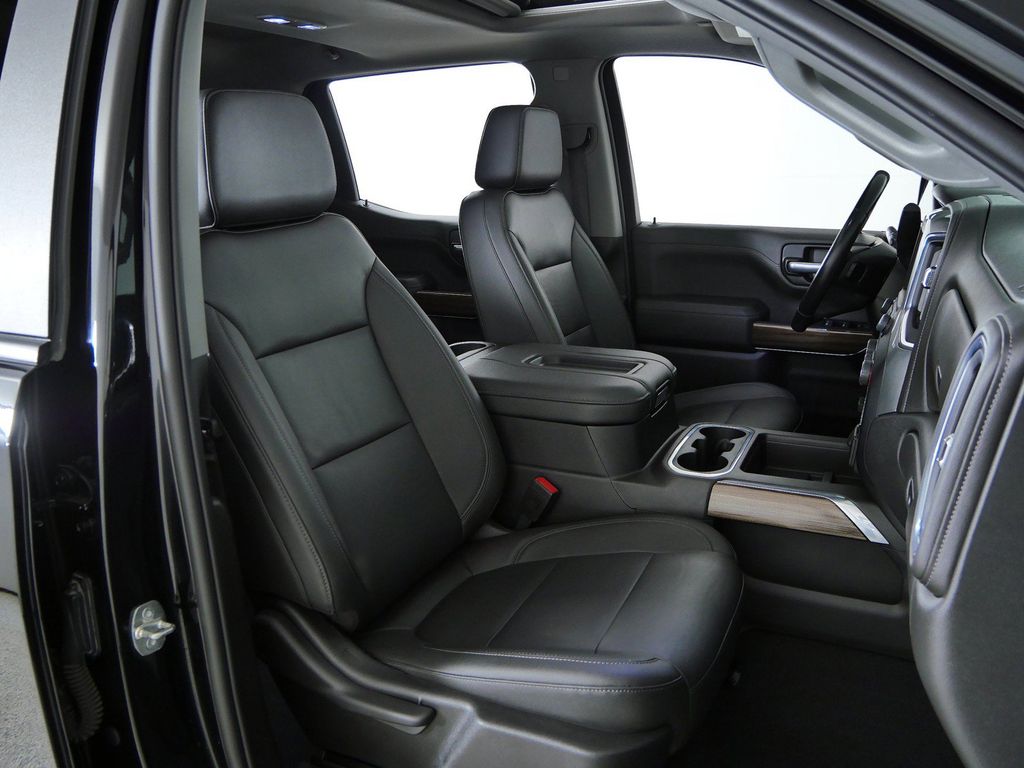 Thumbnail: 2022 Chevrolet Silverado 1500 - 10