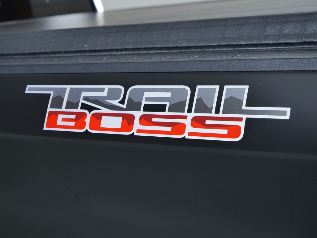 Thumbnail: 2022 Chevrolet Silverado 1500 - 24