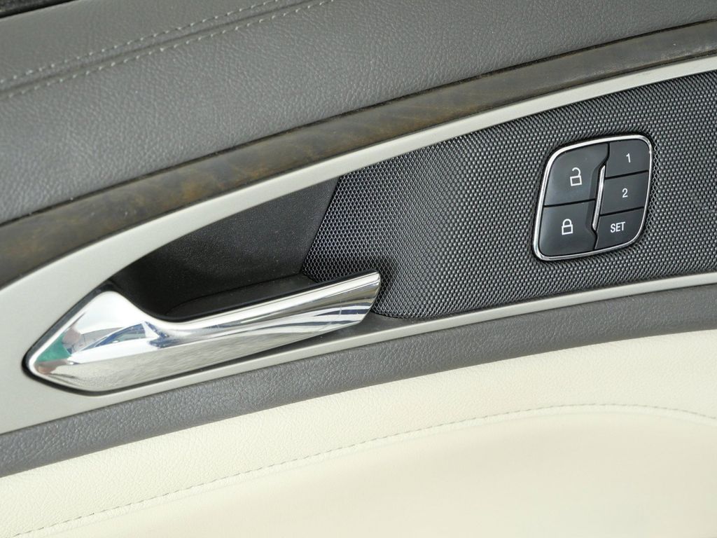 Thumbnail: 2017 Lincoln MKZ - 38