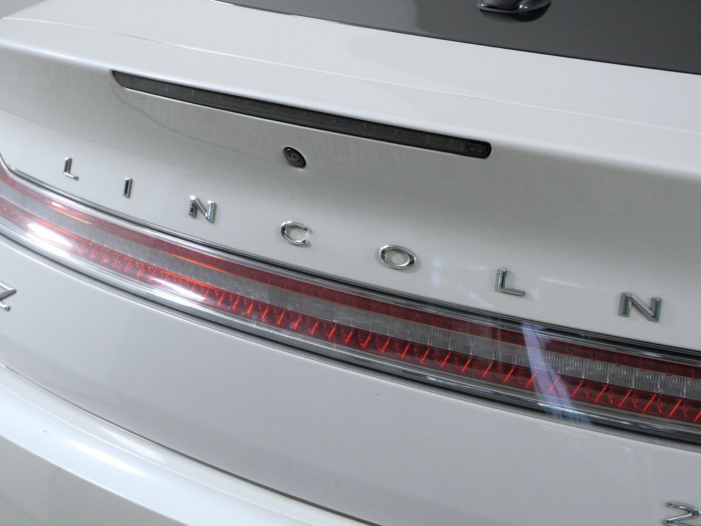 Thumbnail: 2017 Lincoln MKZ - 21