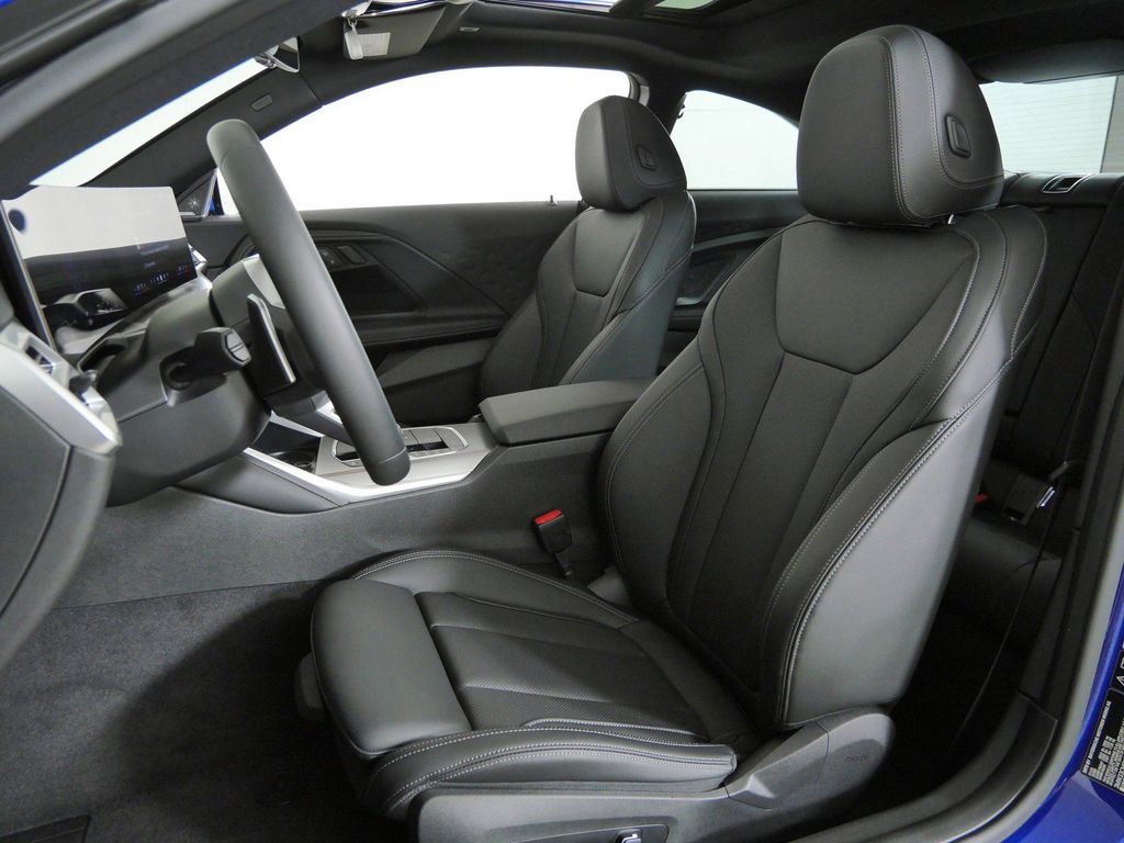 Thumbnail: 2025 BMW 2 Series - 34