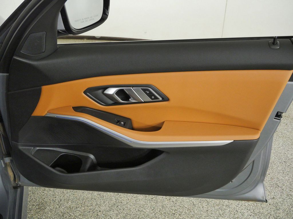 Thumbnail: 2023 BMW 3 Series - 28