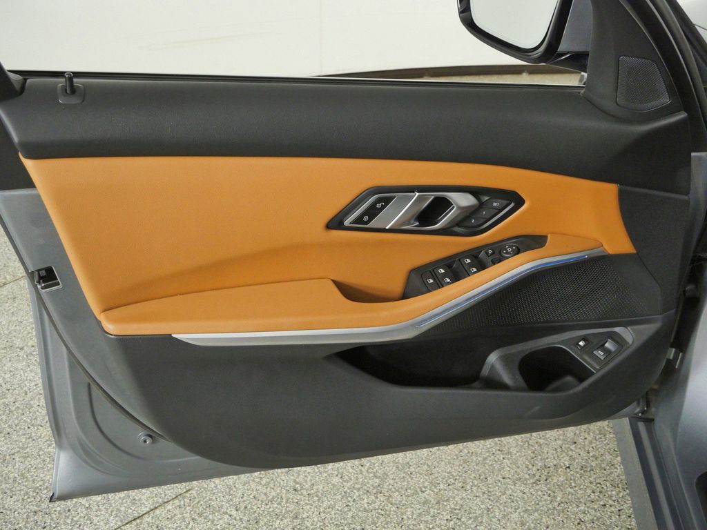 Thumbnail: 2023 BMW 3 Series - 37