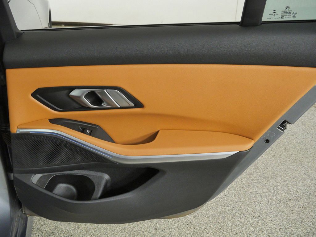 Thumbnail: 2023 BMW 3 Series - 31