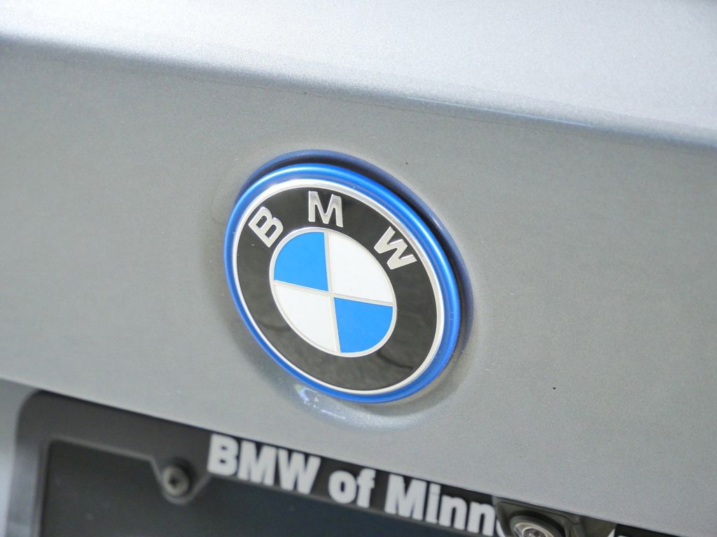 Thumbnail: 2023 BMW 3 Series - 7