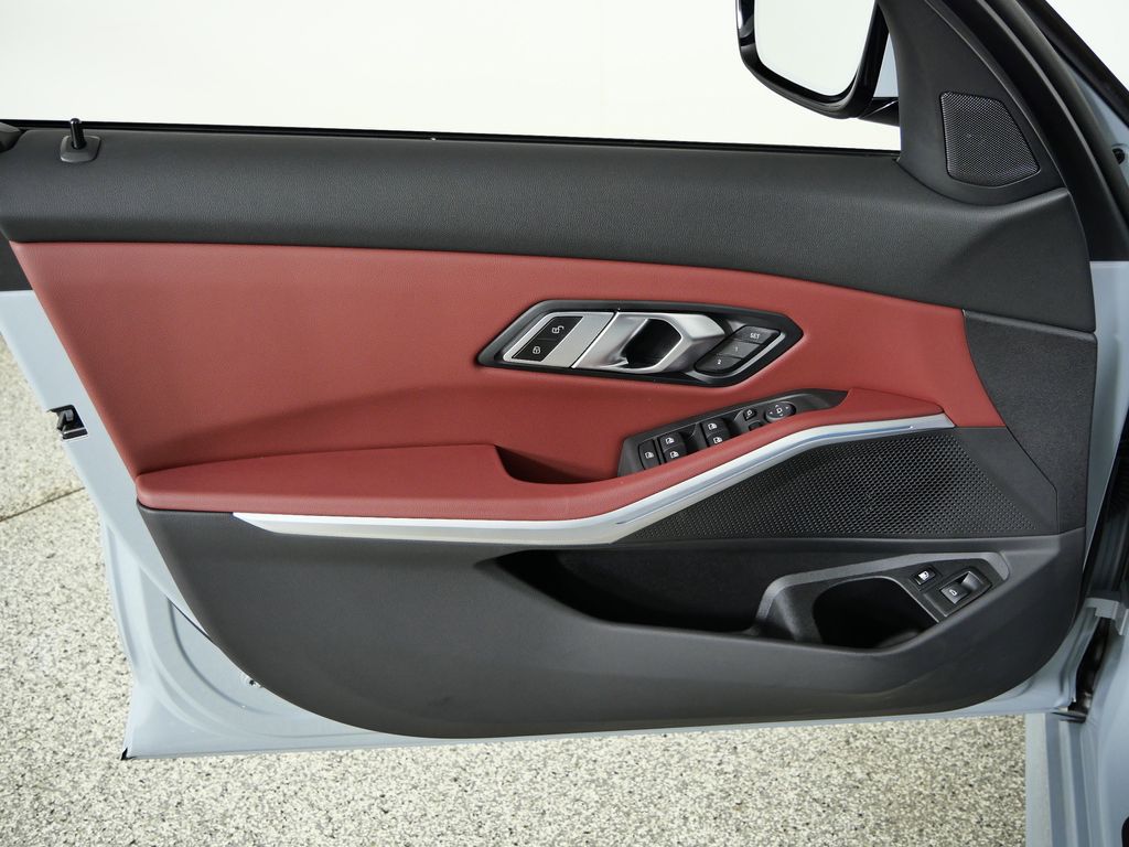 Thumbnail: 2023 BMW 3 Series - 38