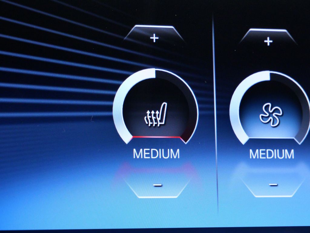 Thumbnail: 2023 BMW 3 Series - 49