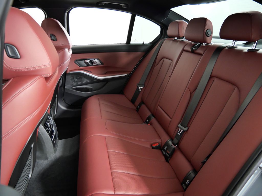 Thumbnail: 2023 BMW 3 Series - 37