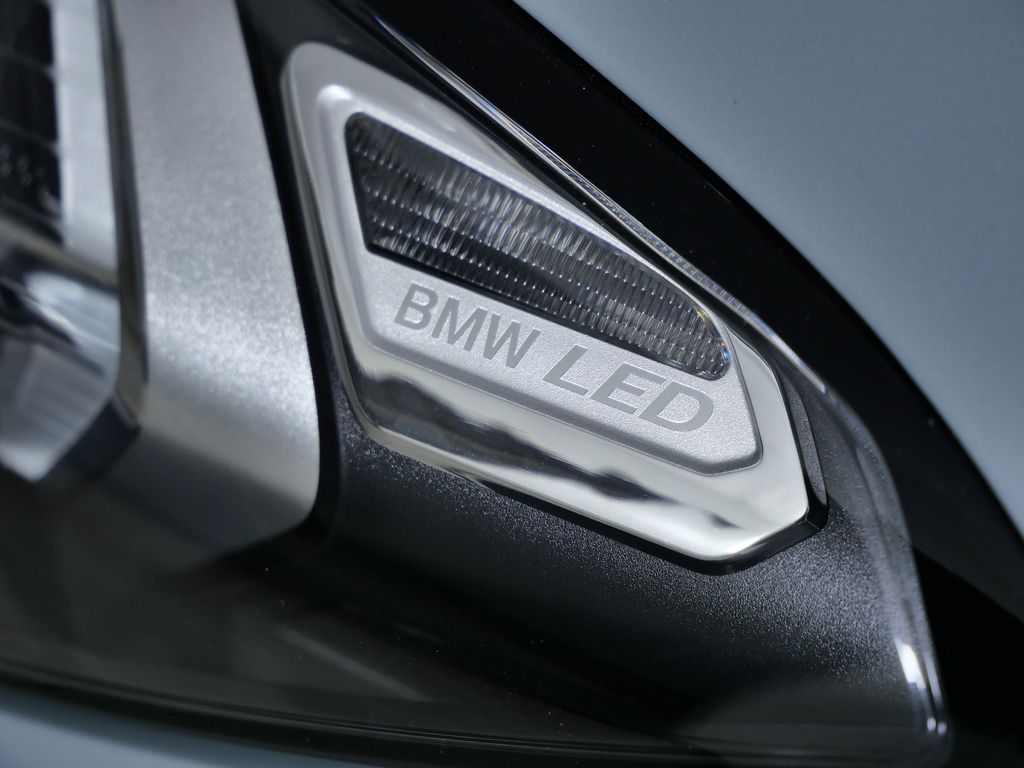 Thumbnail: 2023 BMW 3 Series - 18