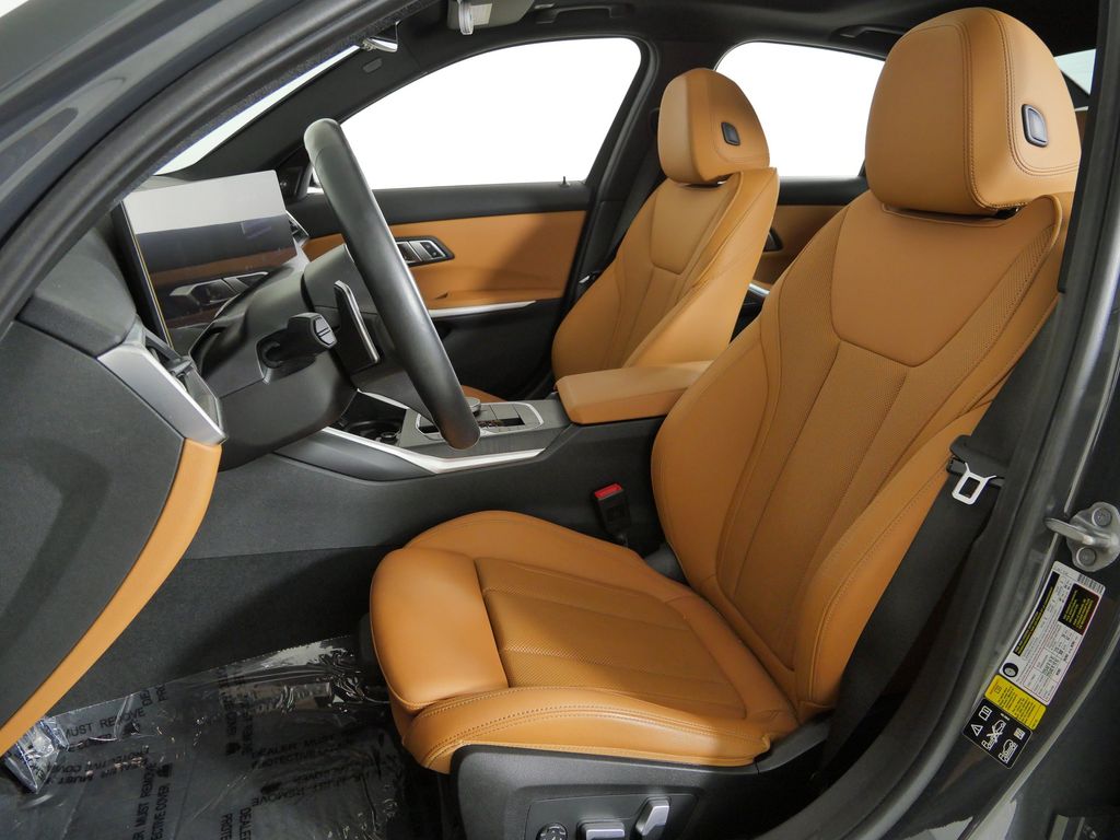 Thumbnail: 2023 BMW 3 Series - 38