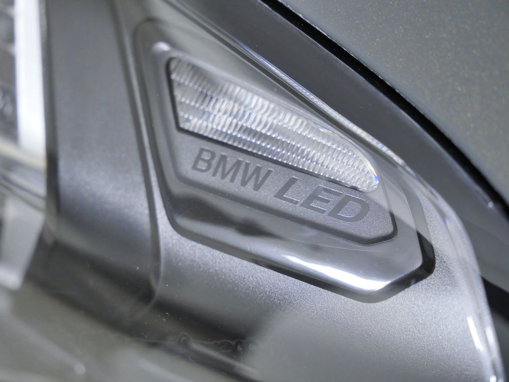 Thumbnail: 2023 BMW 3 Series - 18
