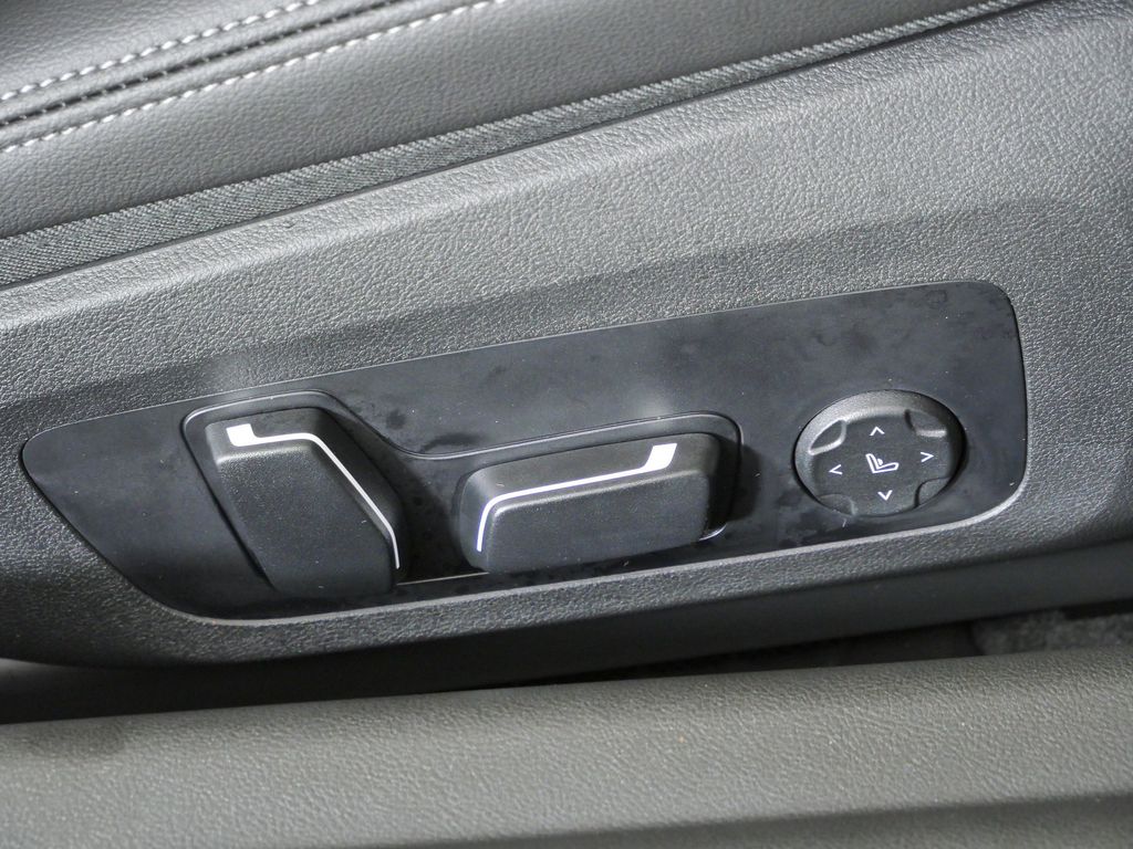 Thumbnail: 2025 BMW 2 Series - 31