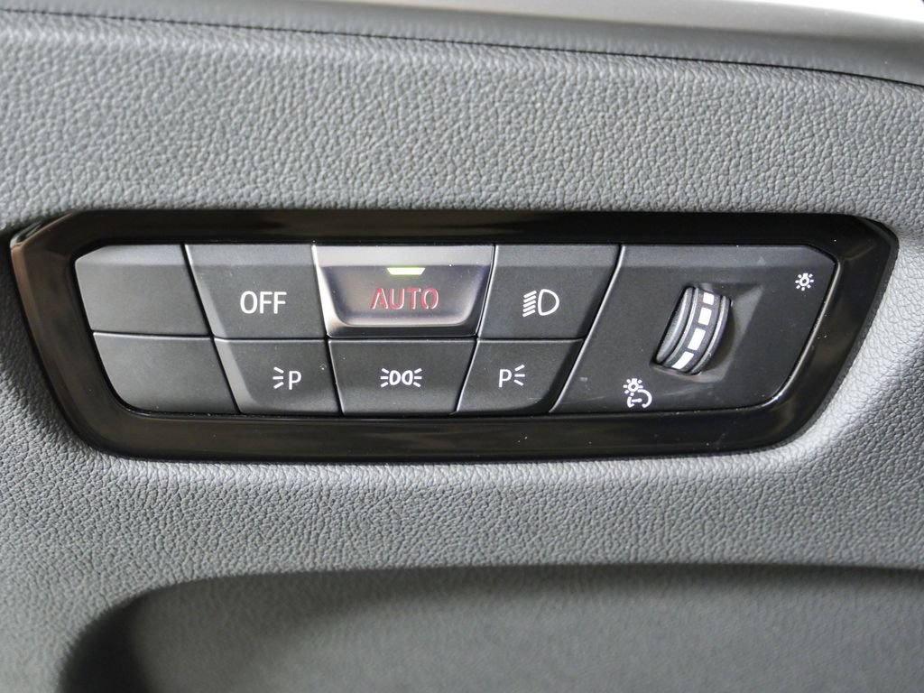 Thumbnail: 2025 BMW 2 Series - 40