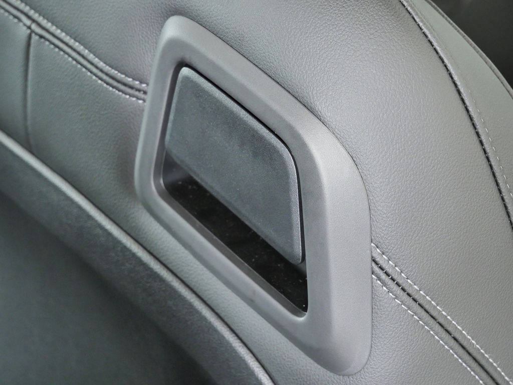 Thumbnail: 2025 BMW 2 Series - 33