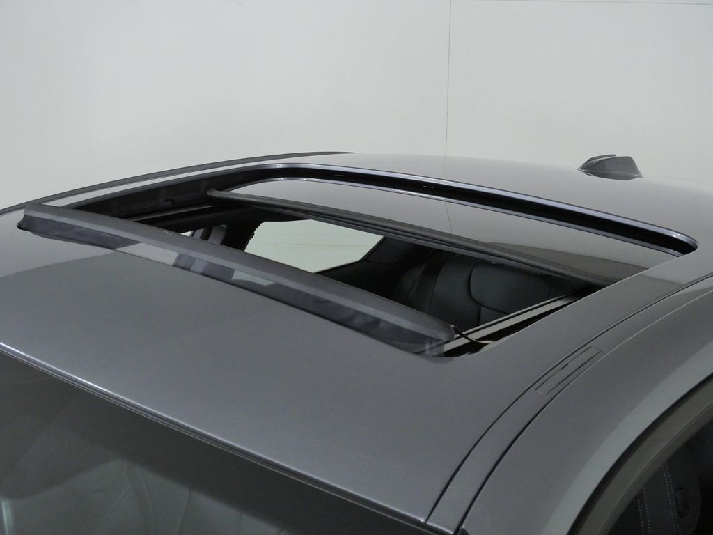 Thumbnail: 2025 BMW 2 Series - 29