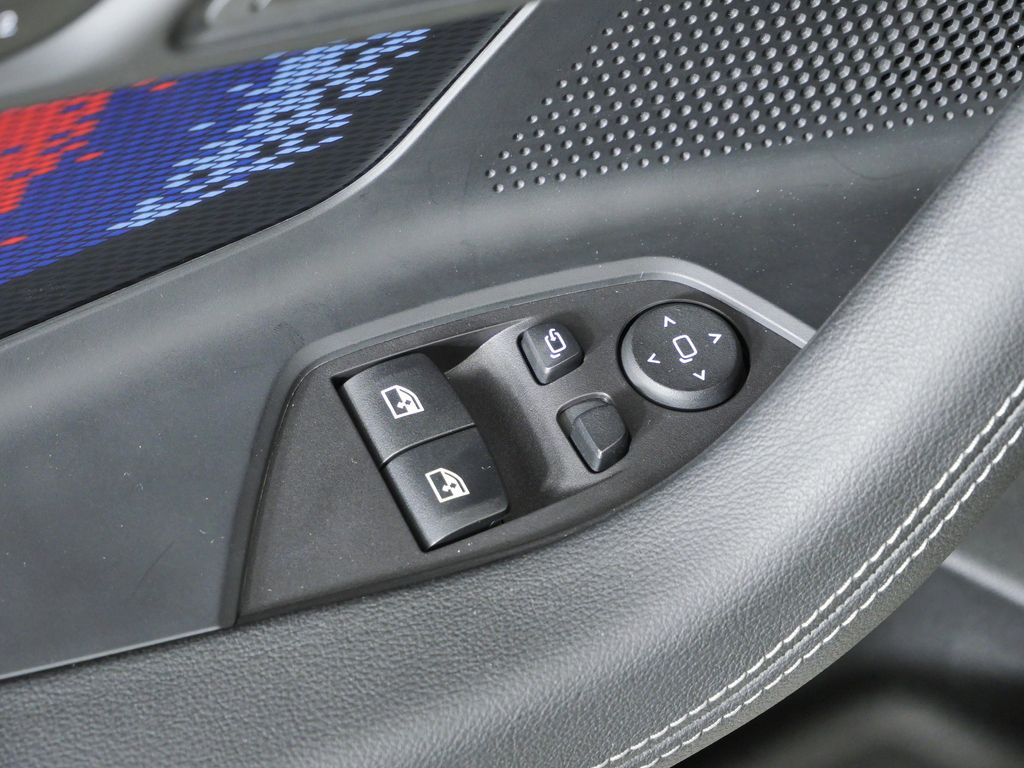 Thumbnail: 2025 BMW 2 Series - 37