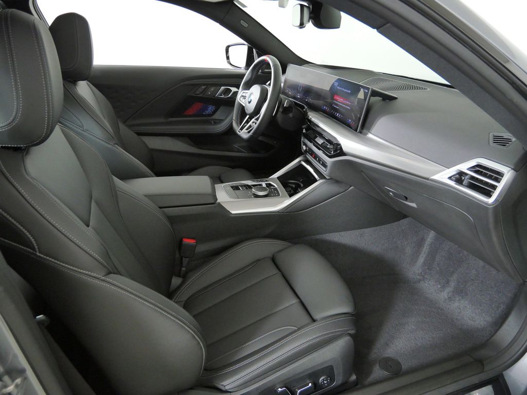 Thumbnail: 2025 BMW 2 Series - 9