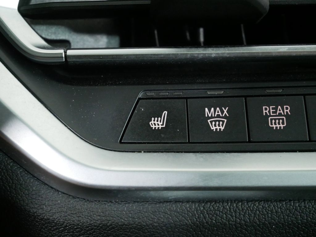 2022 BMW 3 Series 330xi 48