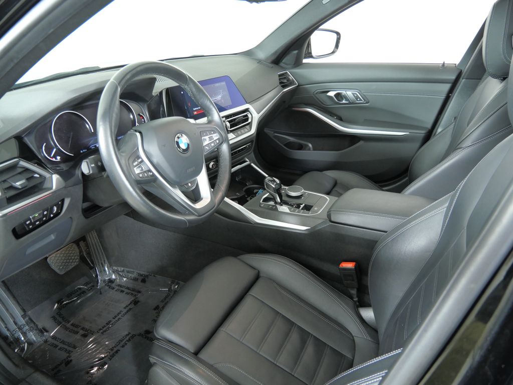 Thumbnail: 2020 BMW 3 Series - 37