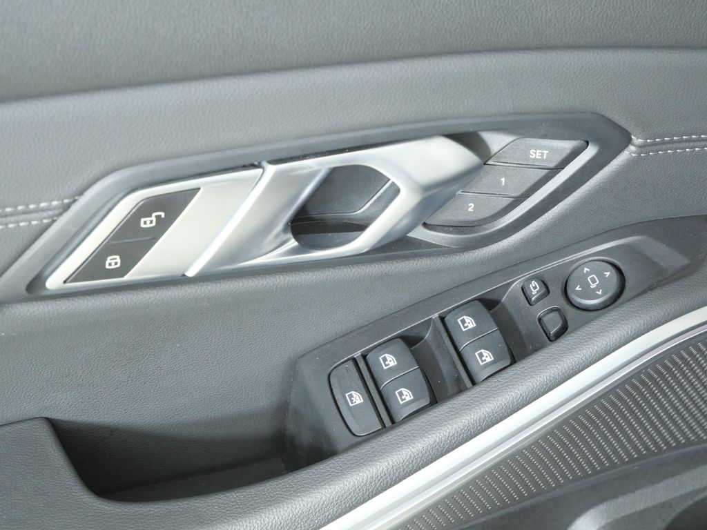 Thumbnail: 2020 BMW 3 Series - 39