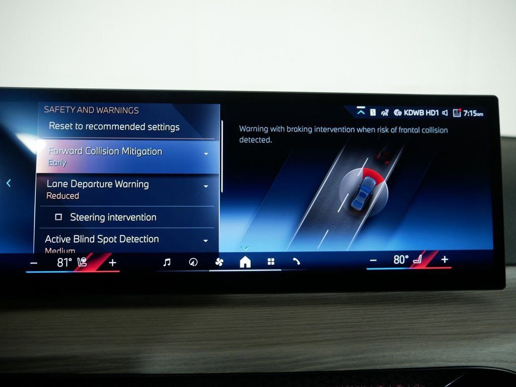 Thumbnail: 2025 BMW 3 Series - 46