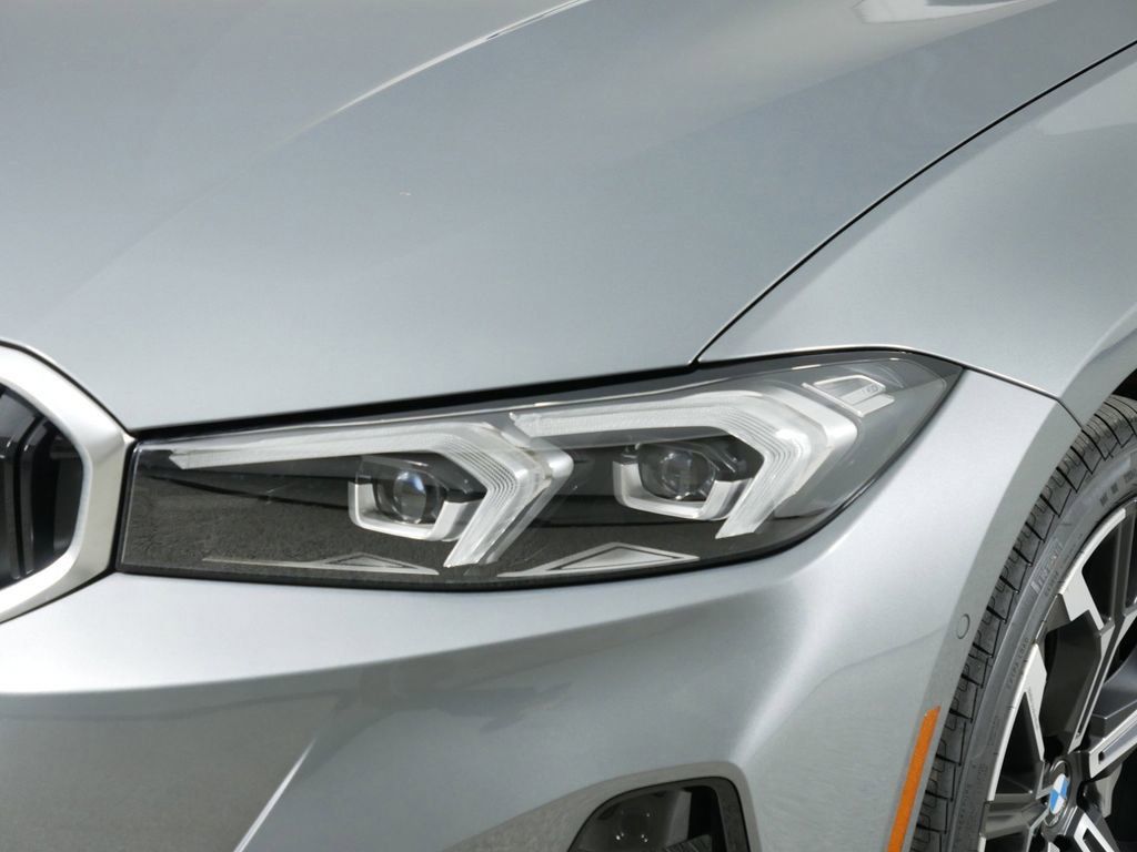 Thumbnail: 2025 BMW 3 Series - 27