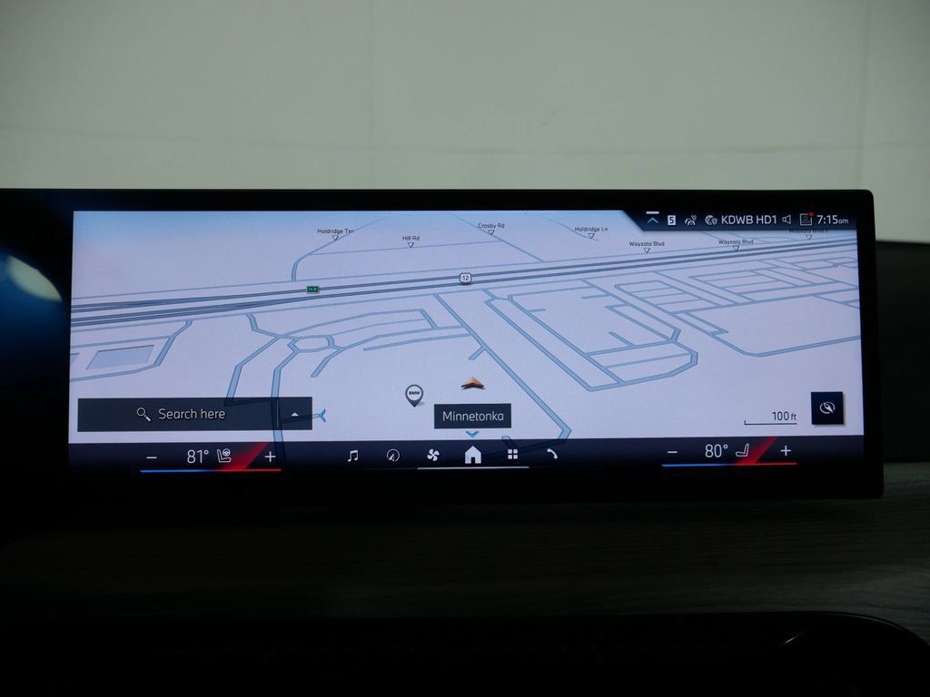 Thumbnail: 2025 BMW 3 Series - 13