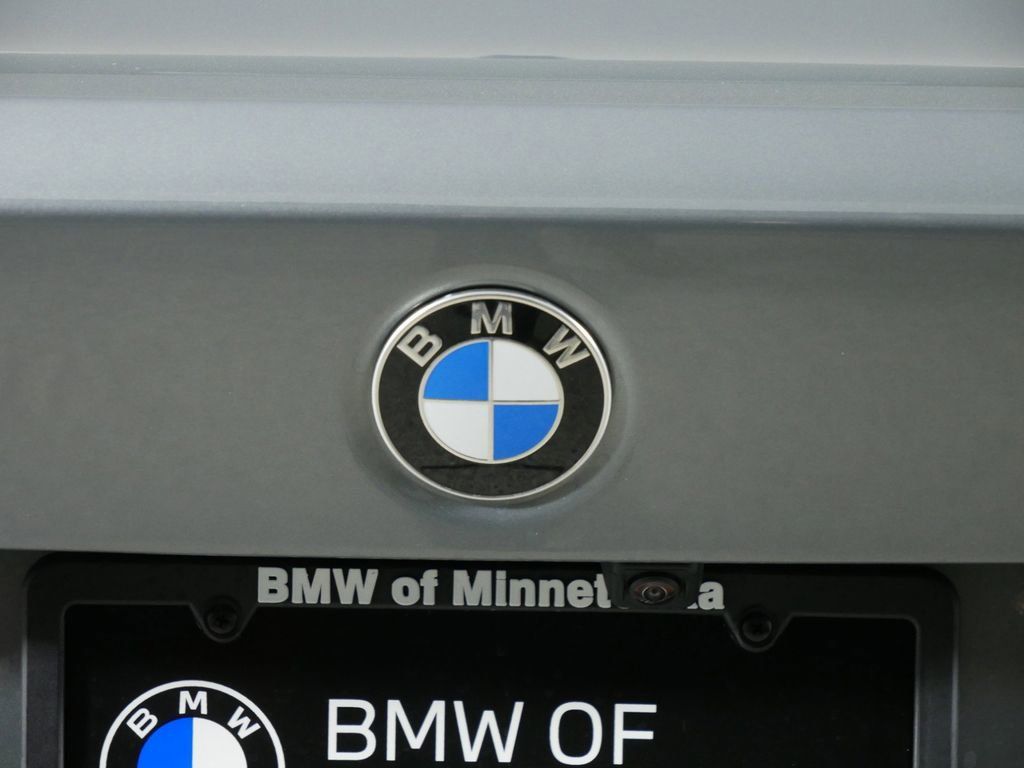 Thumbnail: 2025 BMW 3 Series - 7