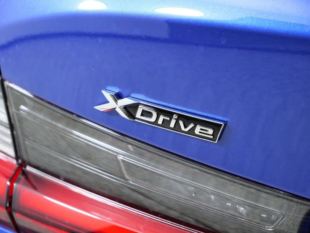 Thumbnail: 2026 BMW 3 Series - 25