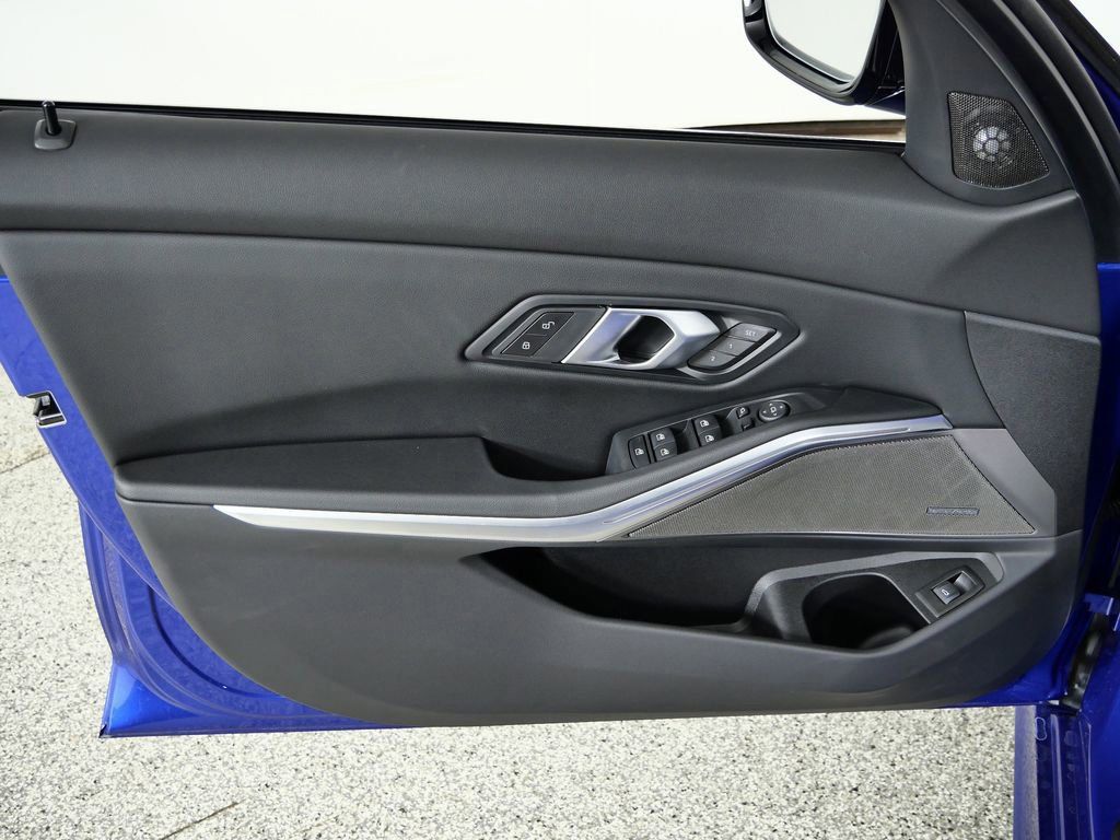 Thumbnail: 2026 BMW 3 Series - 37
