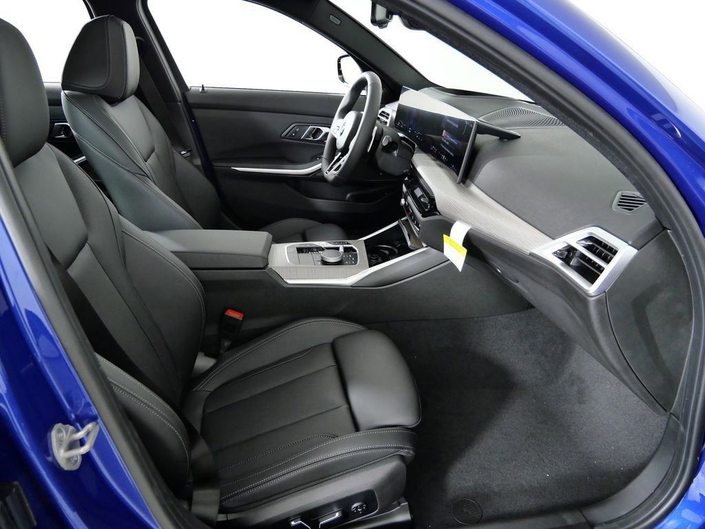 Thumbnail: 2026 BMW 3 Series - 8