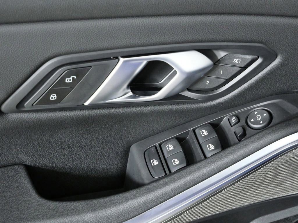 Thumbnail: 2026 BMW 3 Series - 40