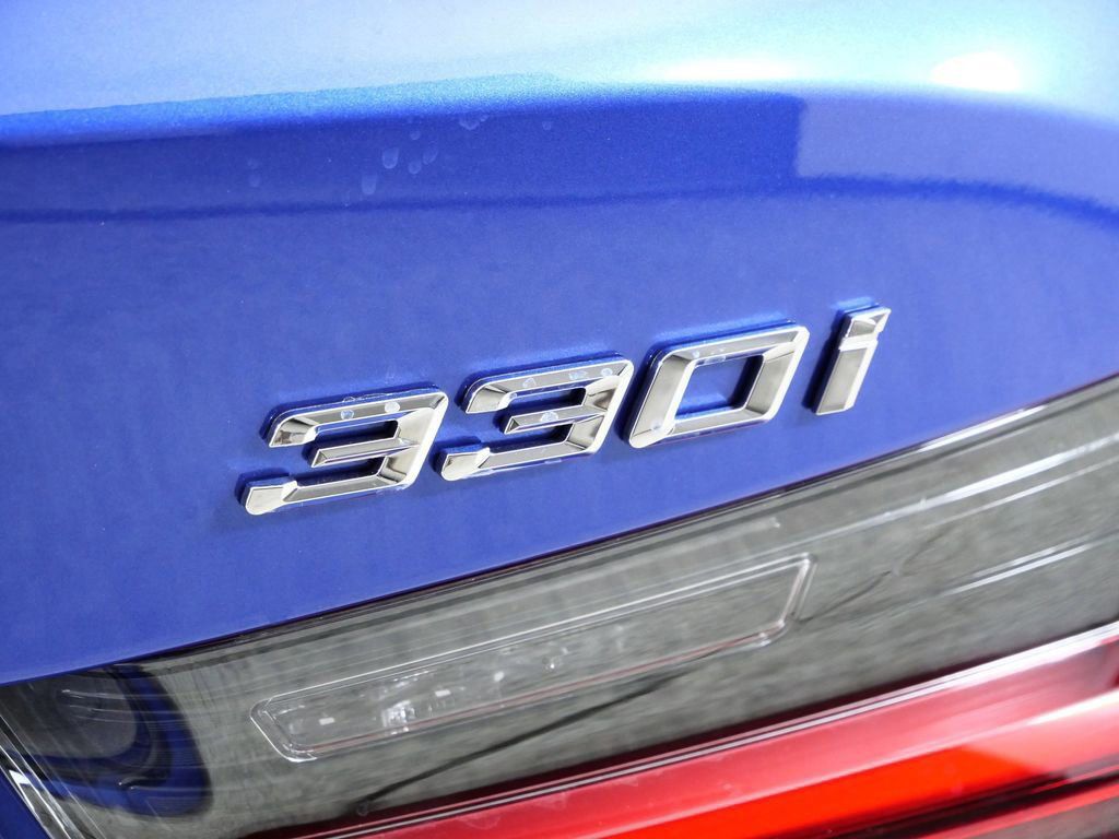 Thumbnail: 2026 BMW 3 Series - 24