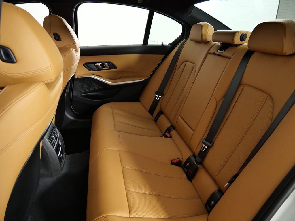 Thumbnail: 2026 BMW 3 Series - 34