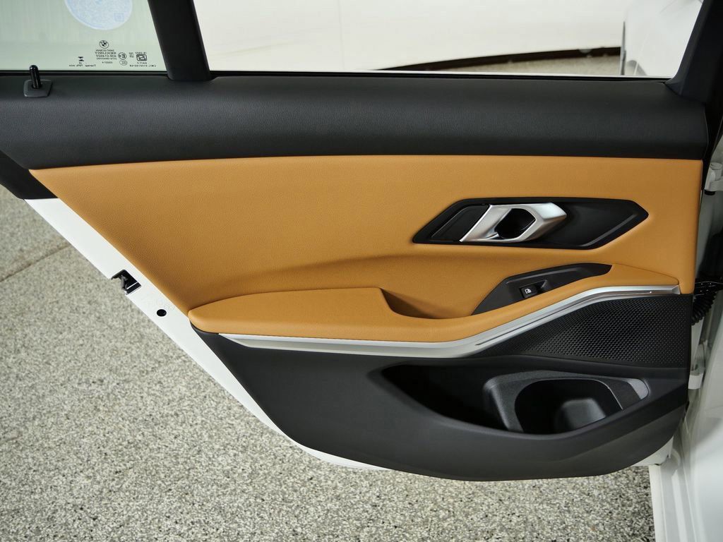 Thumbnail: 2026 BMW 3 Series - 32