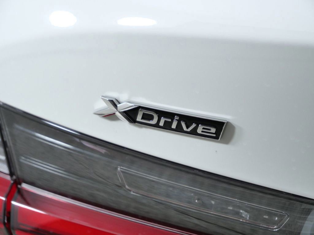 Thumbnail: 2026 BMW 3 Series - 24