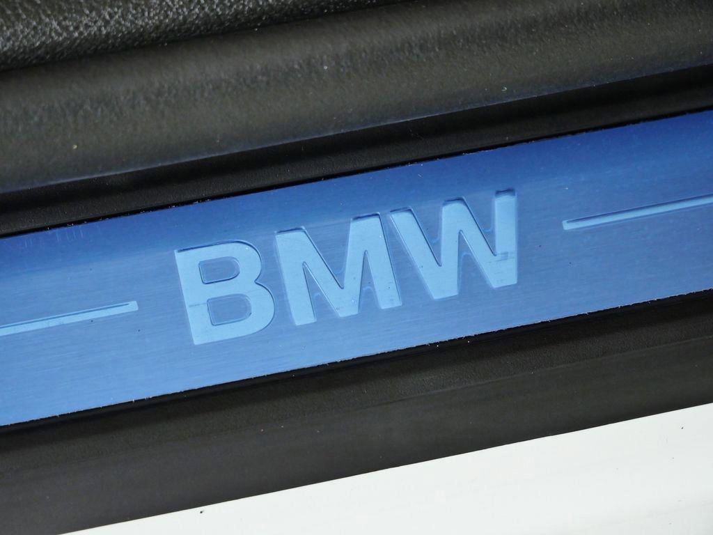 Thumbnail: 2026 BMW 3 Series - 16