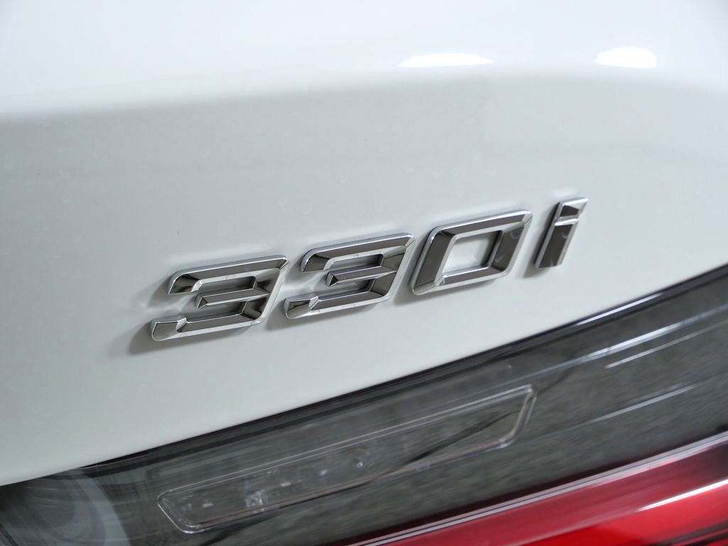 Thumbnail: 2026 BMW 3 Series - 23