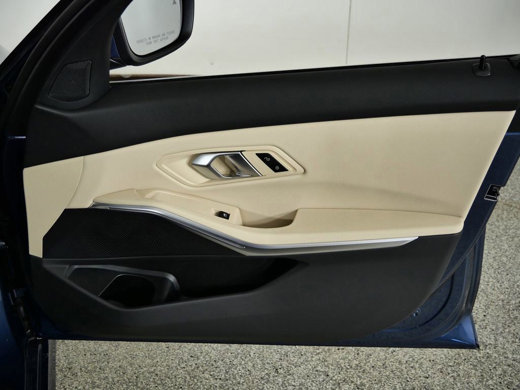 Thumbnail: 2026 BMW 3 Series - 27