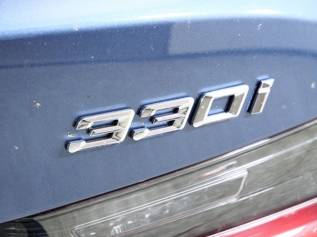 Thumbnail: 2026 BMW 3 Series - 23