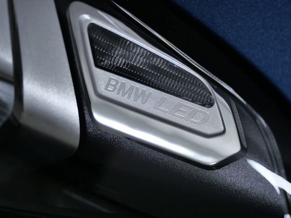 Thumbnail: 2026 BMW 3 Series - 18