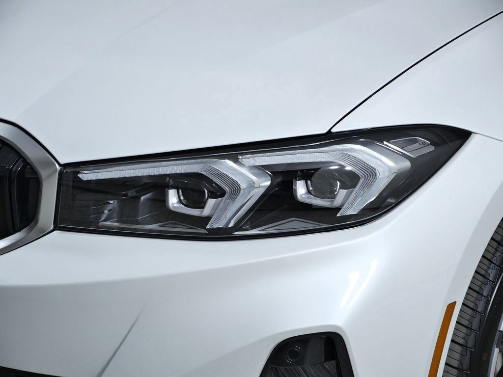 Thumbnail: 2026 BMW 3 Series - 17